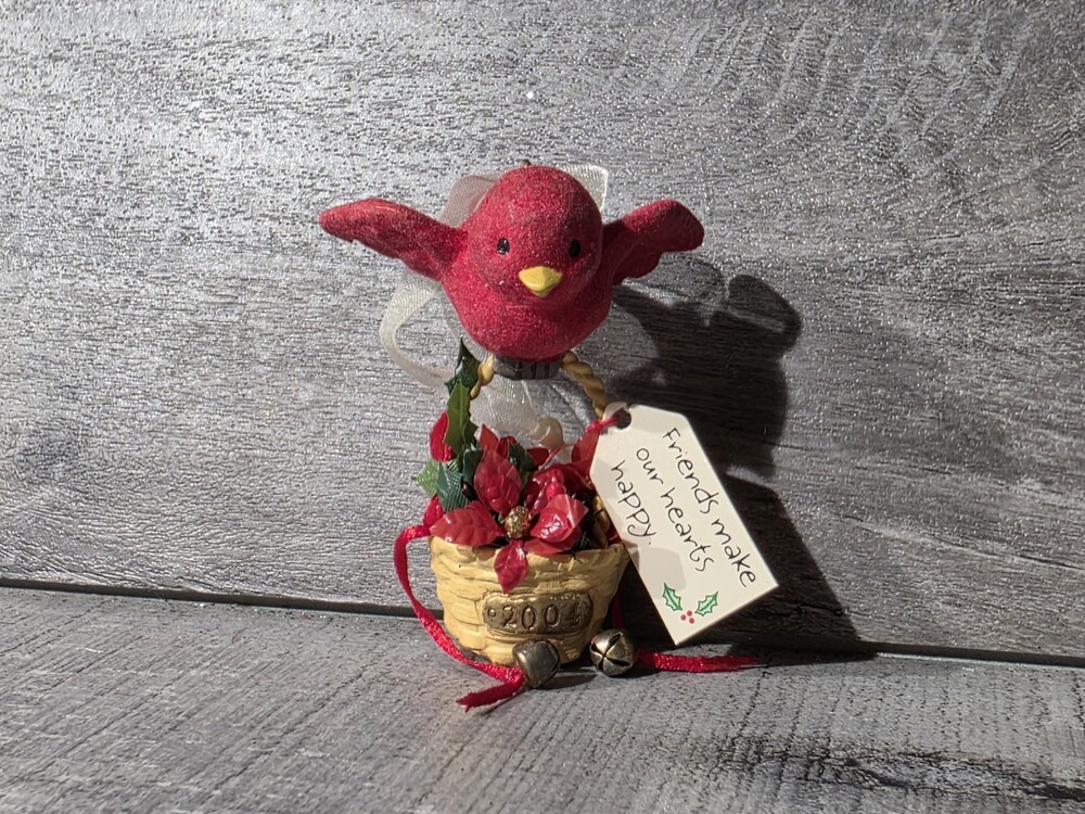 Hallmark Keepsake For A Friend Red Bird Ornament by Sue Tague 2004 g67f6